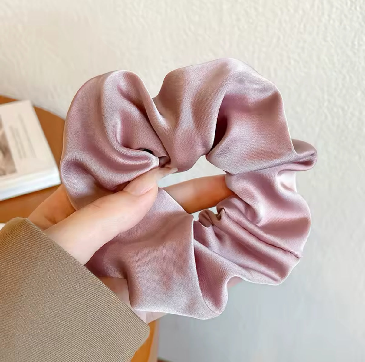 The CurlyCurls Satin Scrunchie’s®